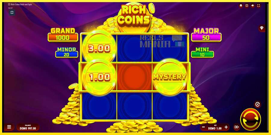 Riktiga pengar med en spelautomat Rich Coins Hold and Spin, bild 2